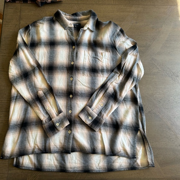 Like New Madewell Flannel Oversized Ex-Boyfriend Shirt in Robson Plaid, M - Picture 5 of 12